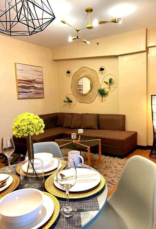 Paranaque City The Lancris Residences, 2 Bedrooms, 1 Bathroom, Living-Room, Kitchen & Pool Is Free المظهر الخارجي الصورة